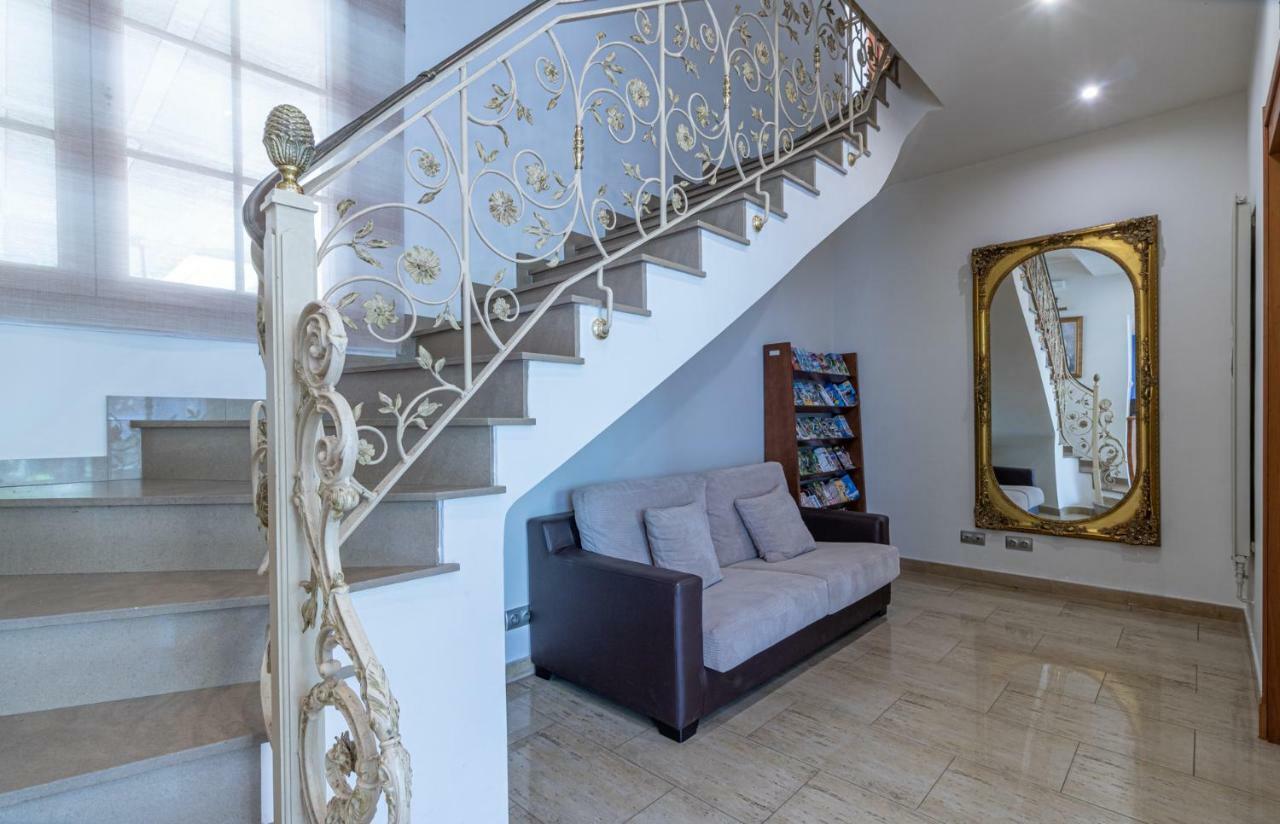 Apartaments Bt Vent De Garbi Empuriabrava Buitenkant foto