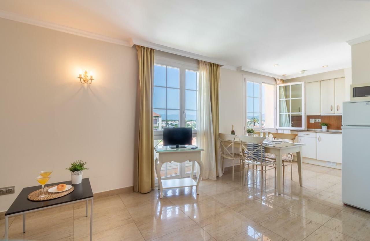 Apartaments Bt Vent De Garbi Empuriabrava Buitenkant foto